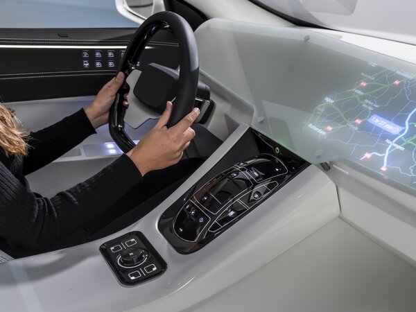 Pantallas e iluminación innovadoras para el interior del automóvil